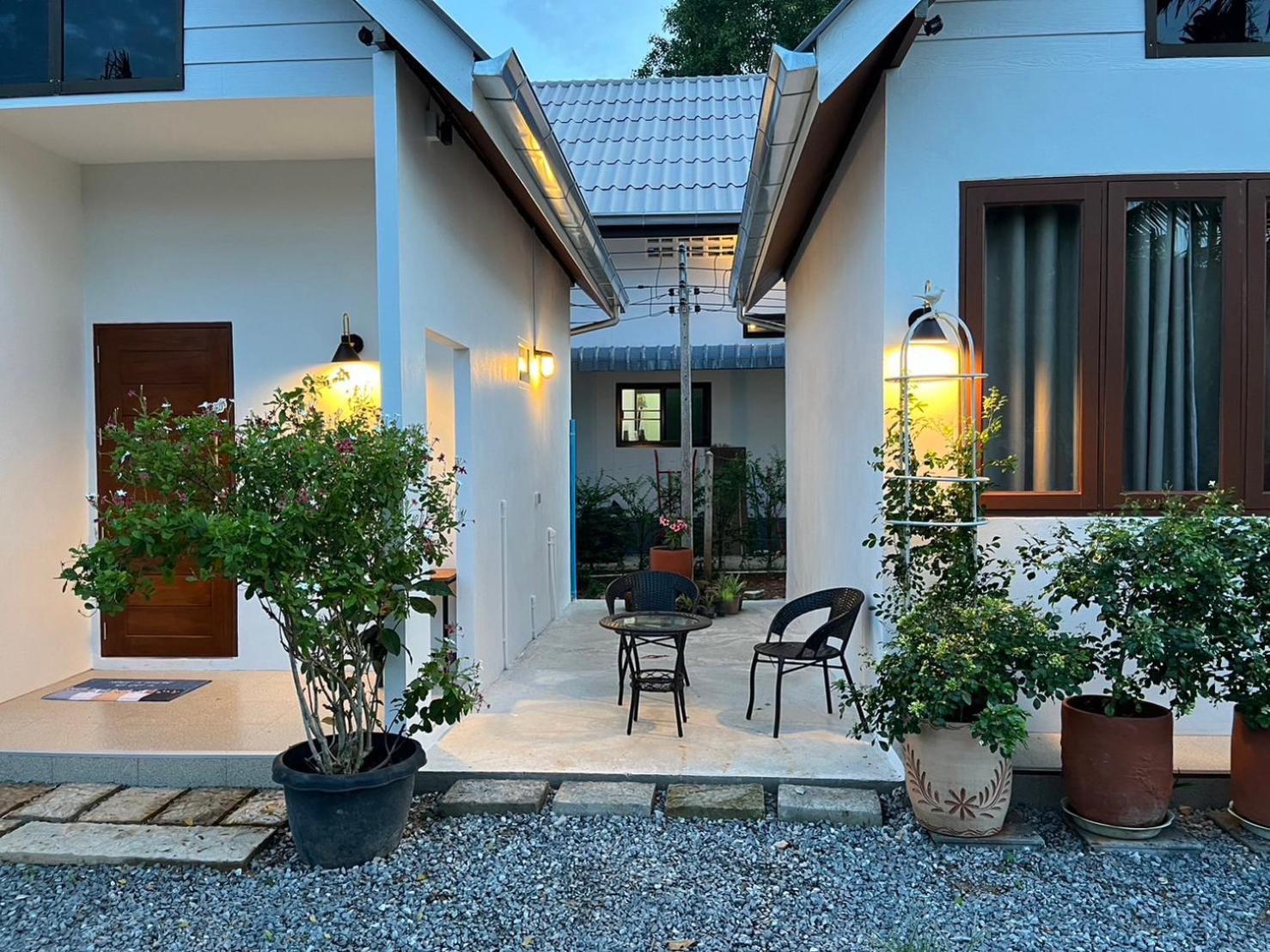 ครูหนูบ้านพัก แหลมงอบ Krunou Baanpak Trat Exterior foto